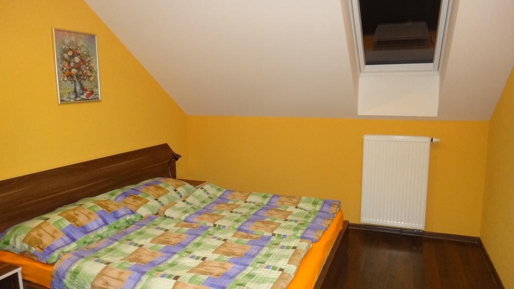 Penzión Melódia Kanianka Habitación foto